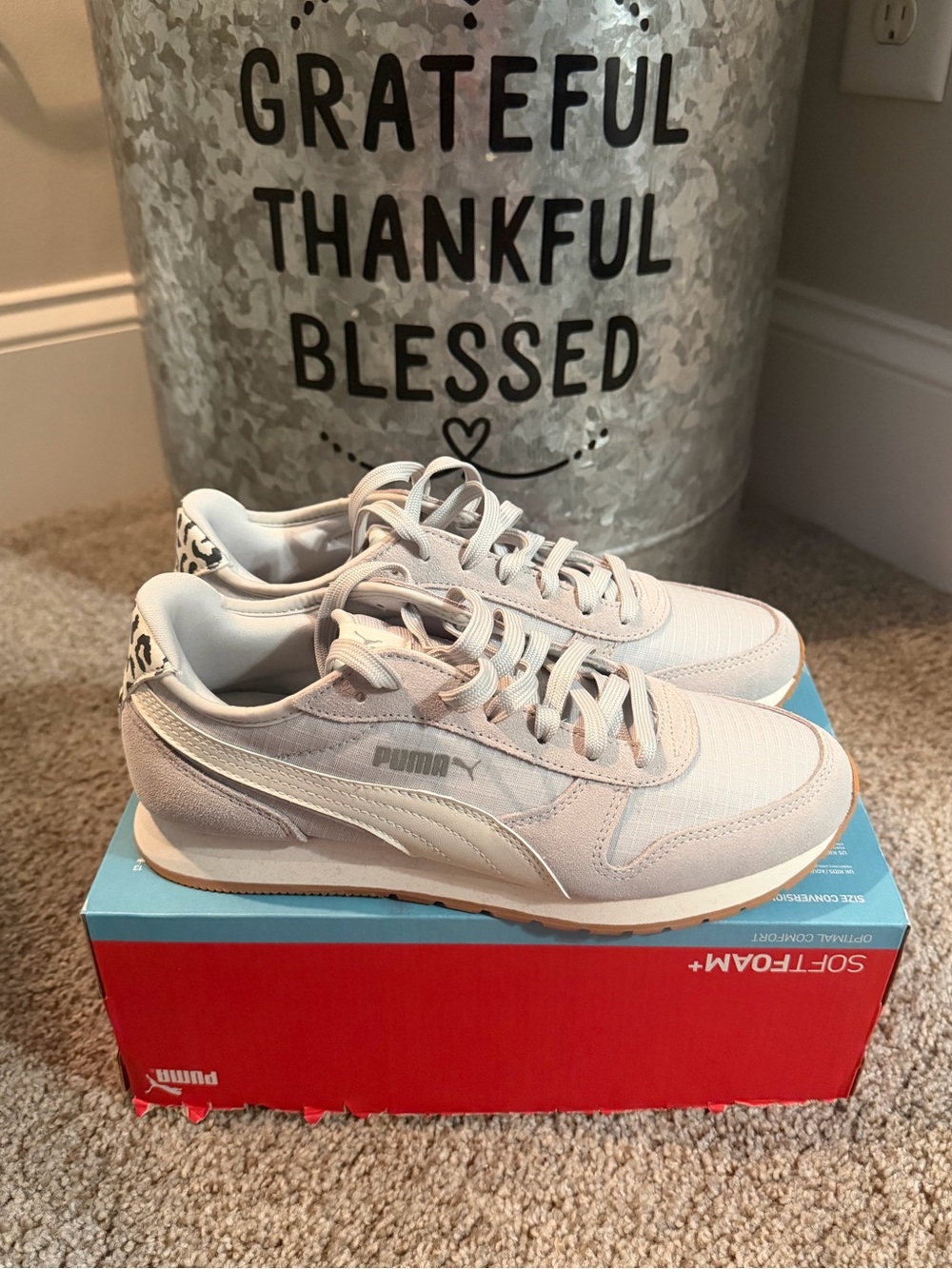 Puma Light Gray & White Retro Runner Sneakers 7.5